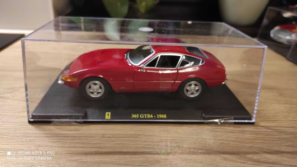 Ferrari 365 GTB4 1968 Model Macheta 1/24