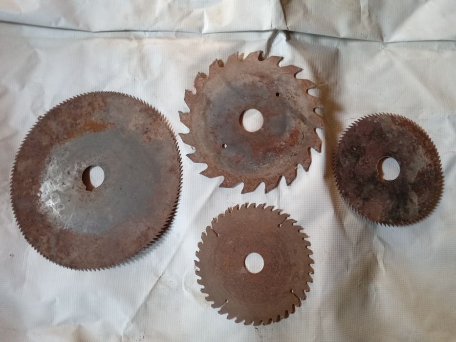 Арра дисклари сотилади.