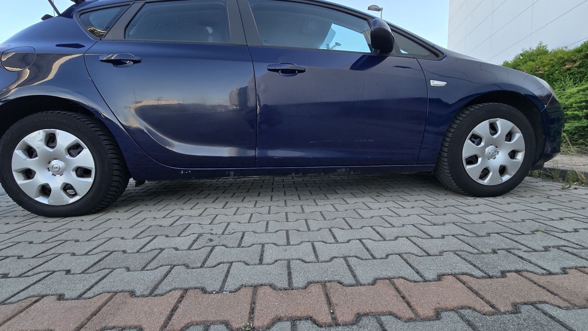 OPEL ASTRA J 1.4 Turbo 2011 година, (Пълна сервизна история)