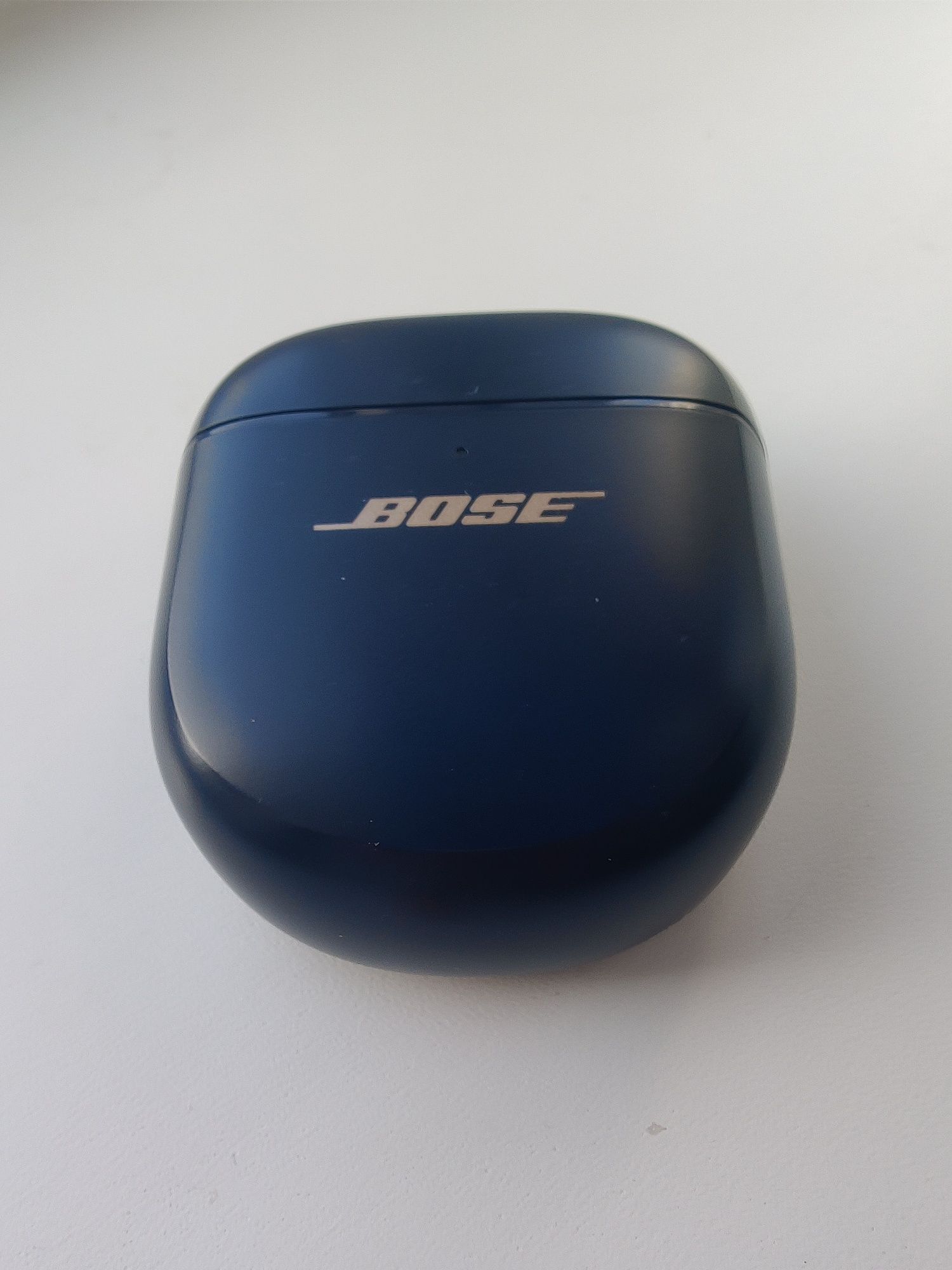 Кейс - зарядка для Bose QuietComfort-2 Q