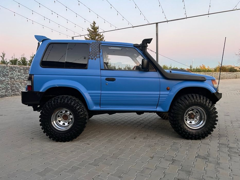 Mitsubishi Pajero 4x4 MK2