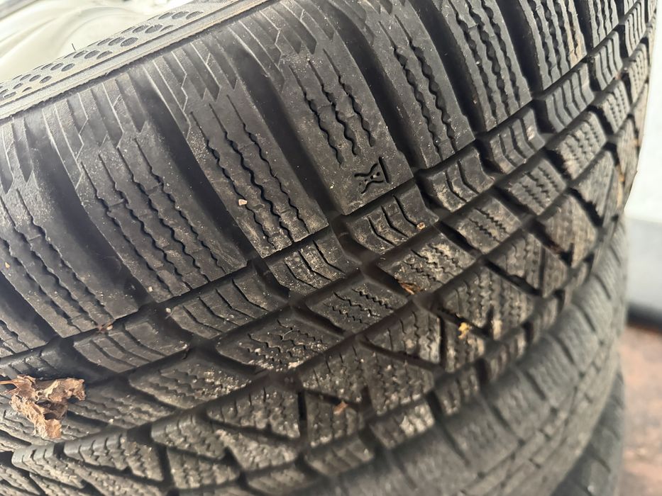 Оригинални джанти 20 цола със зимни гуми за Infiniti Fx Инфинити ФХ