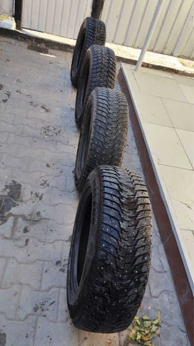 Зимние шипованные шины 225/65/R17