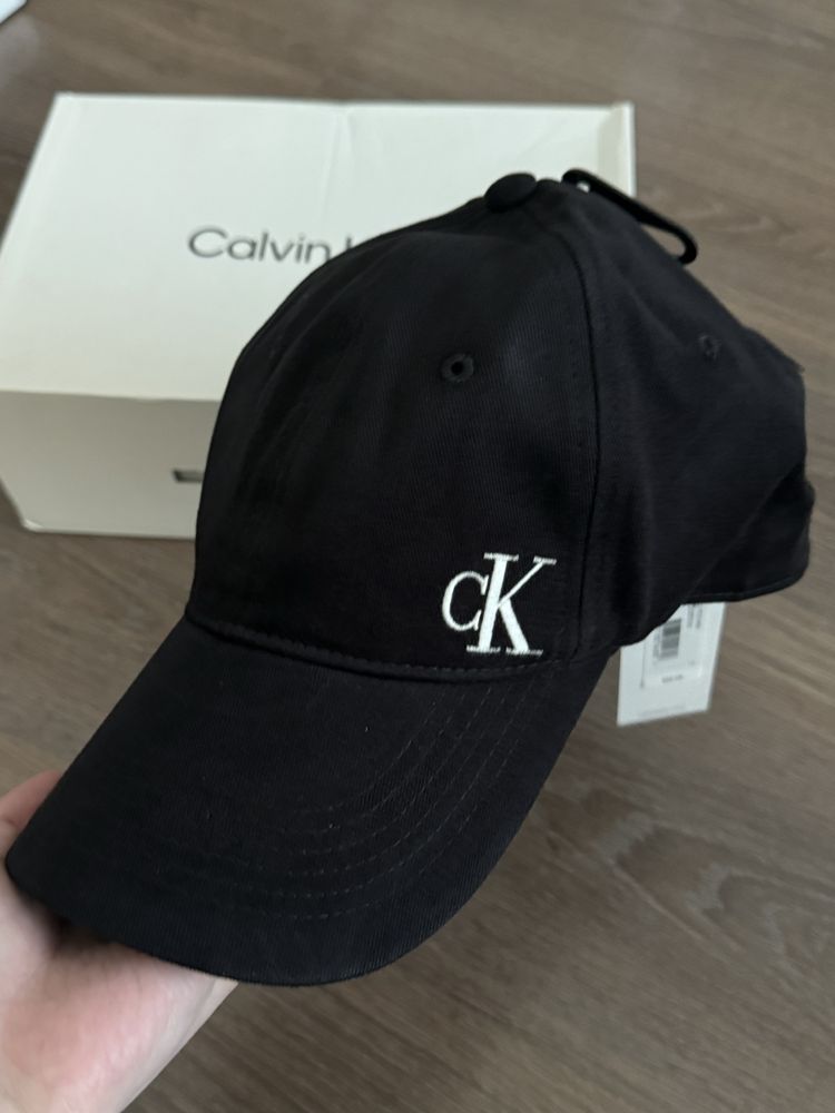 Кепка calvin klein