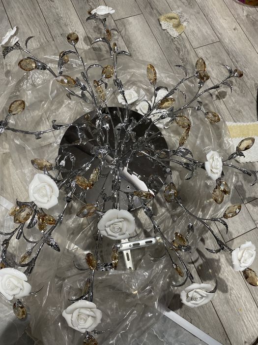 Продам люстру диодную