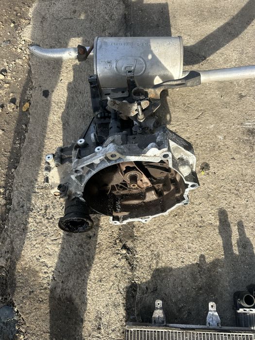 02T 301 103 K. , Ръчна кутия 1.4бензин VW,Seat,Skoda