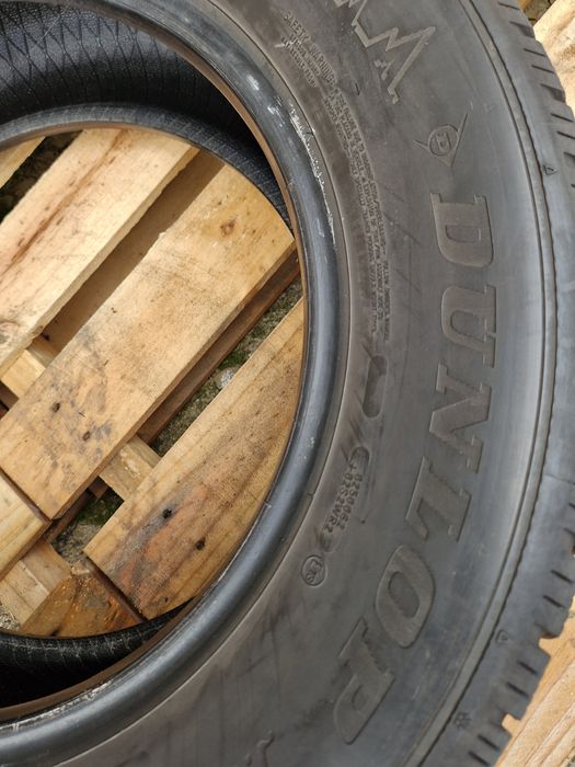 2anvelope iarna 235 65 17 Dunlop