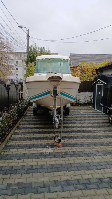 Zenit 605 Lux cu Yamaha 115 si peridoc