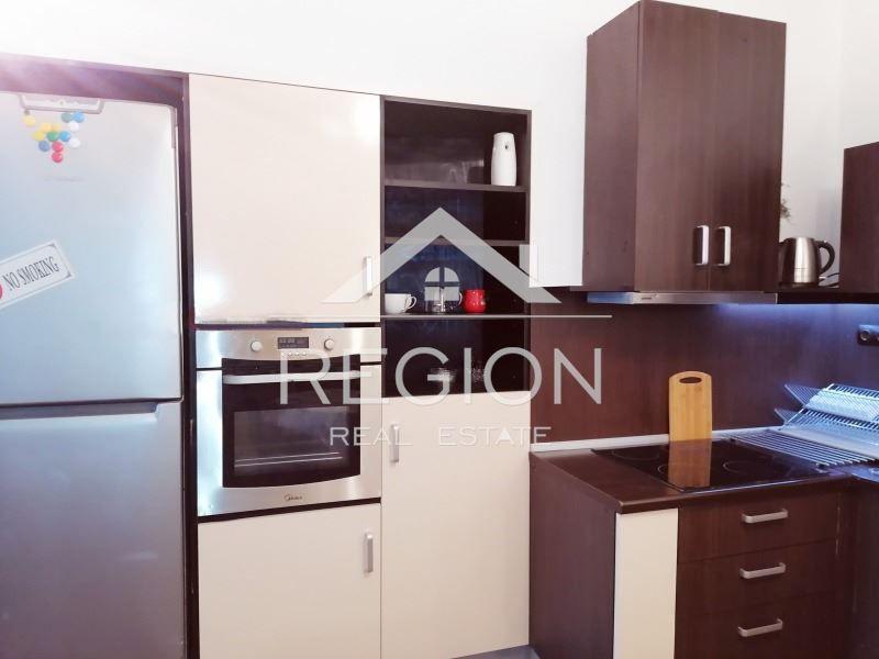 Дава се под наем Тристаен апартамент в Варна, Гръцка махала - 70 кв.м за 1100 € - Снимка #1