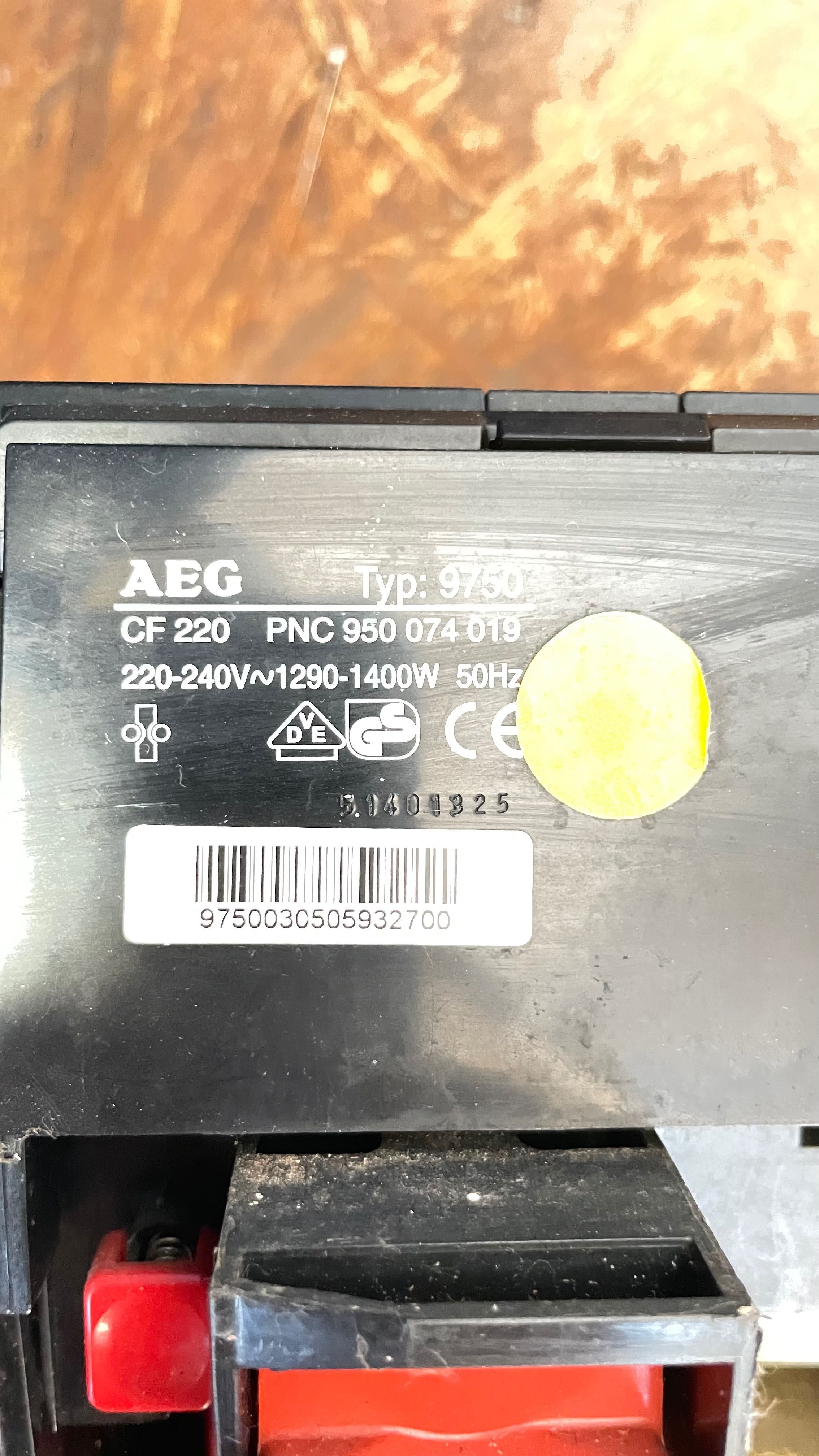 Expresor AEG defect-blocat mecanismul