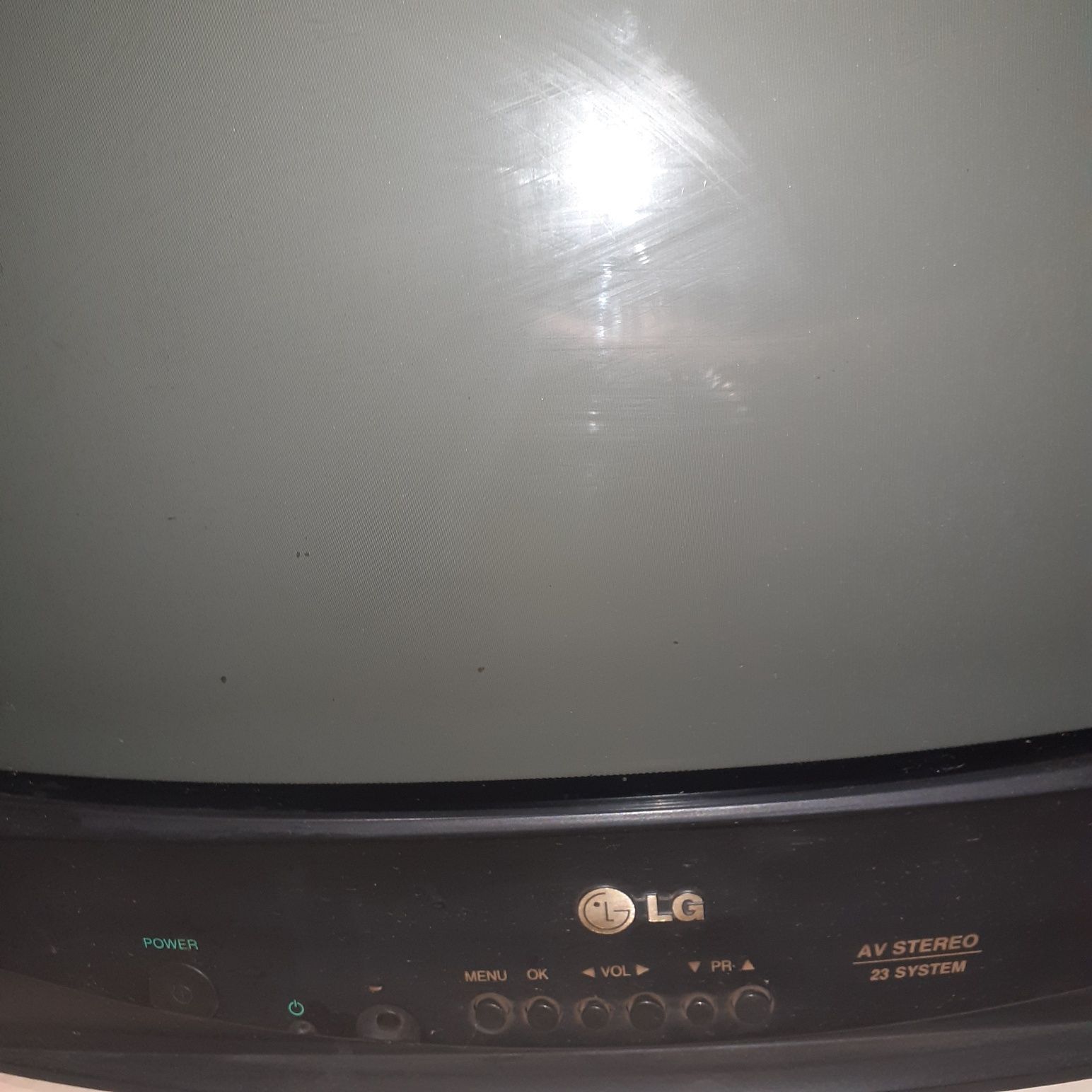 Телевизор  LG  диагональ 51