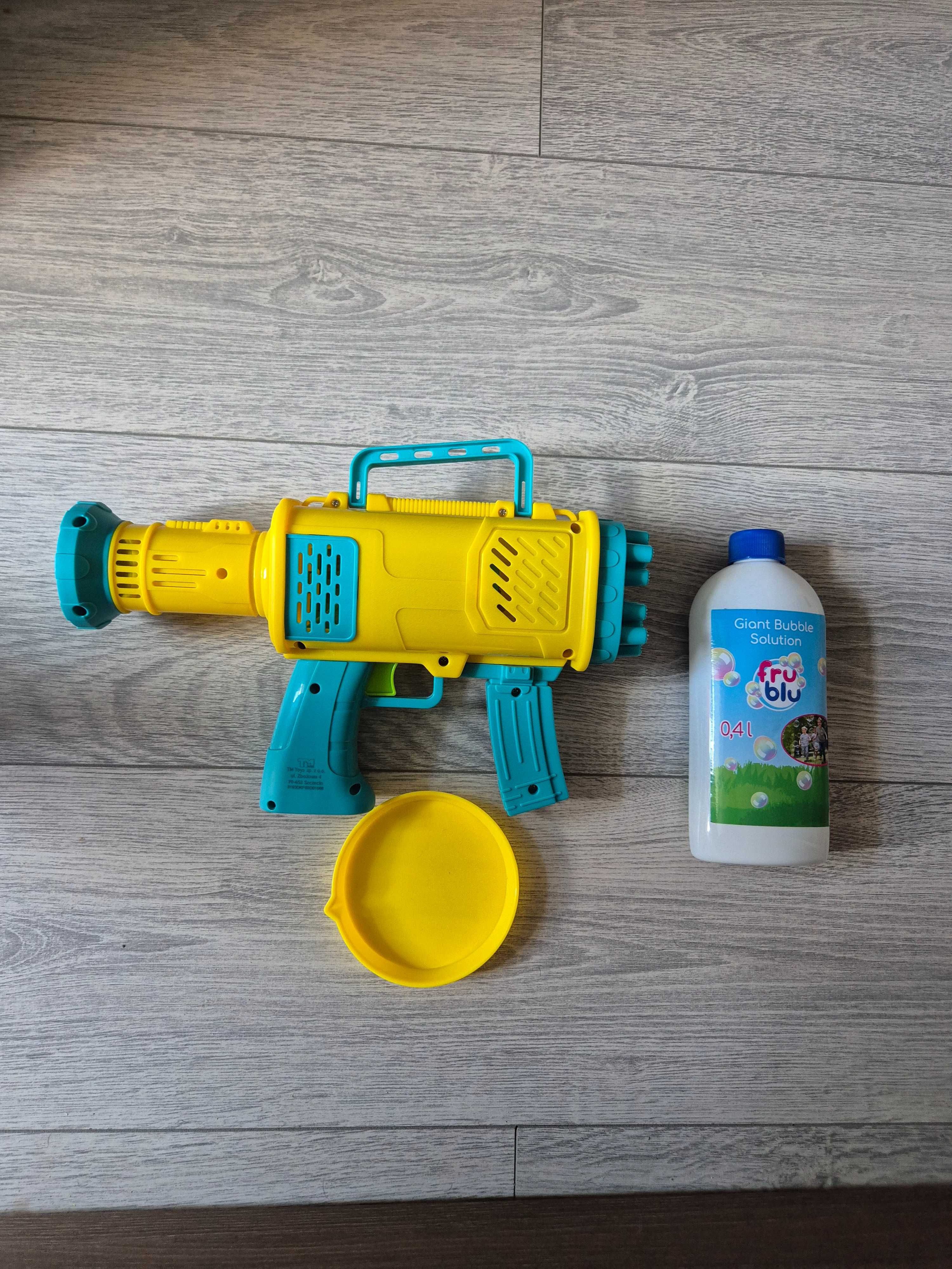 Pistol cu baloane