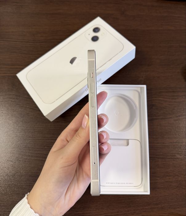 iPhone 13, 256 GB, бял