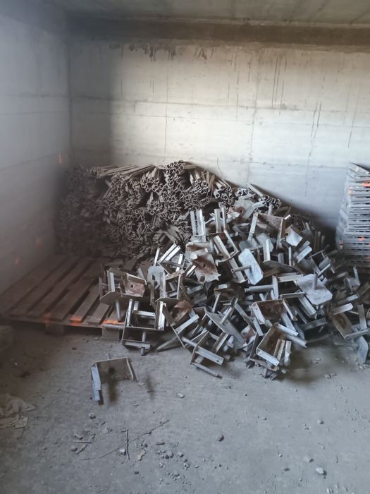 Bena, Montanti, Vincluri, Cravate, Pene