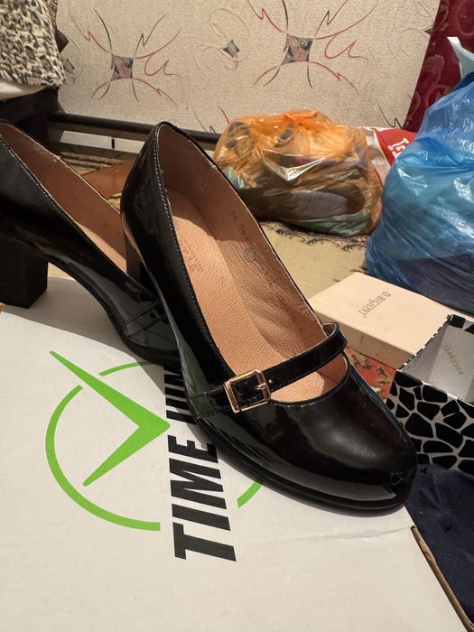 Лаковые туфли 36 размер — как новые! Договоримся