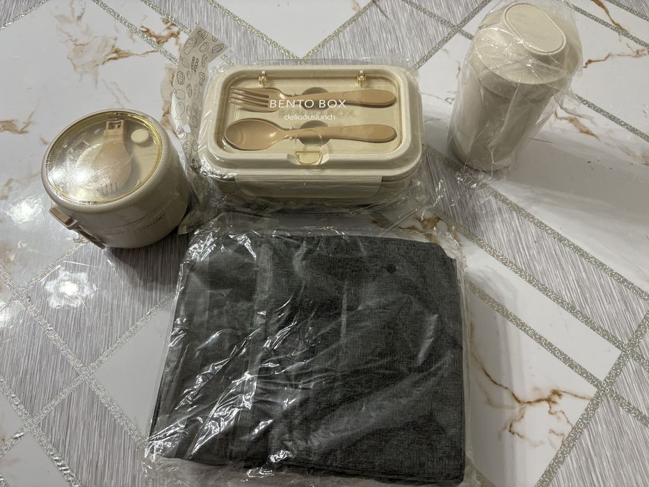Ланчбокс и супница