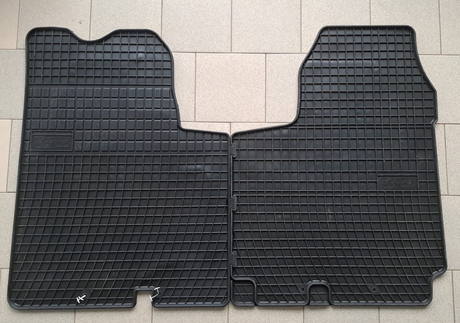 Set covorașe podea Renault Trafic Opel Vivaro Nissan Primastar3/6/9 Lo