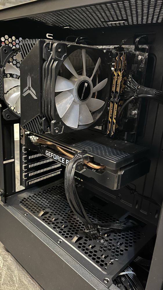 Геймърски компютър 16GB Ram 1TB