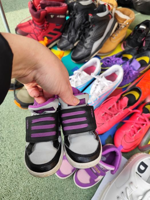 Adidași mărimea 25-26