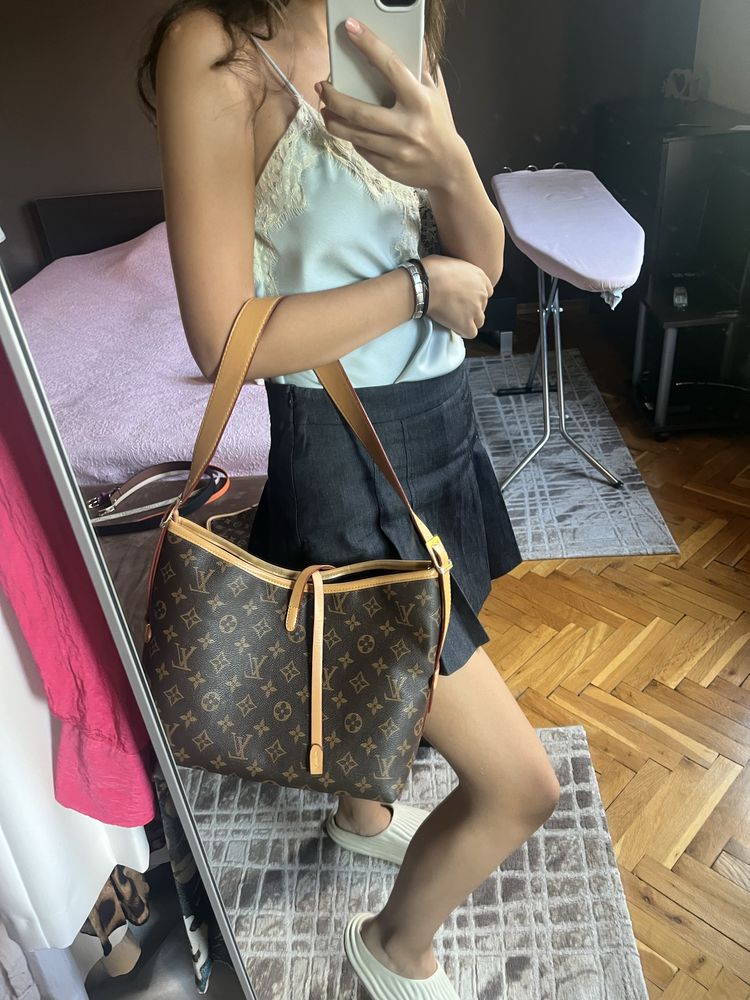 чанта Louis Vuitton