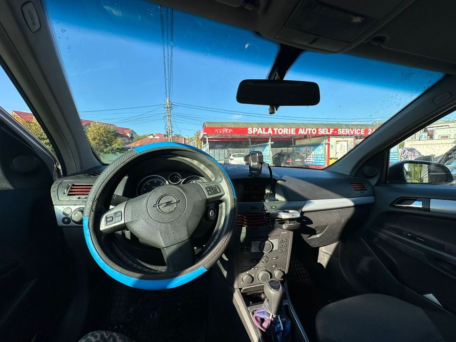 Vând Opel astra h 1.7 cdti