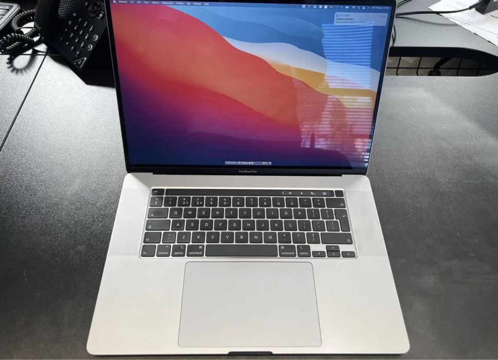 2019 MacBook Pro 16 inch i9, 8GB Graphics, 16 GB RAM, 1TB SSD