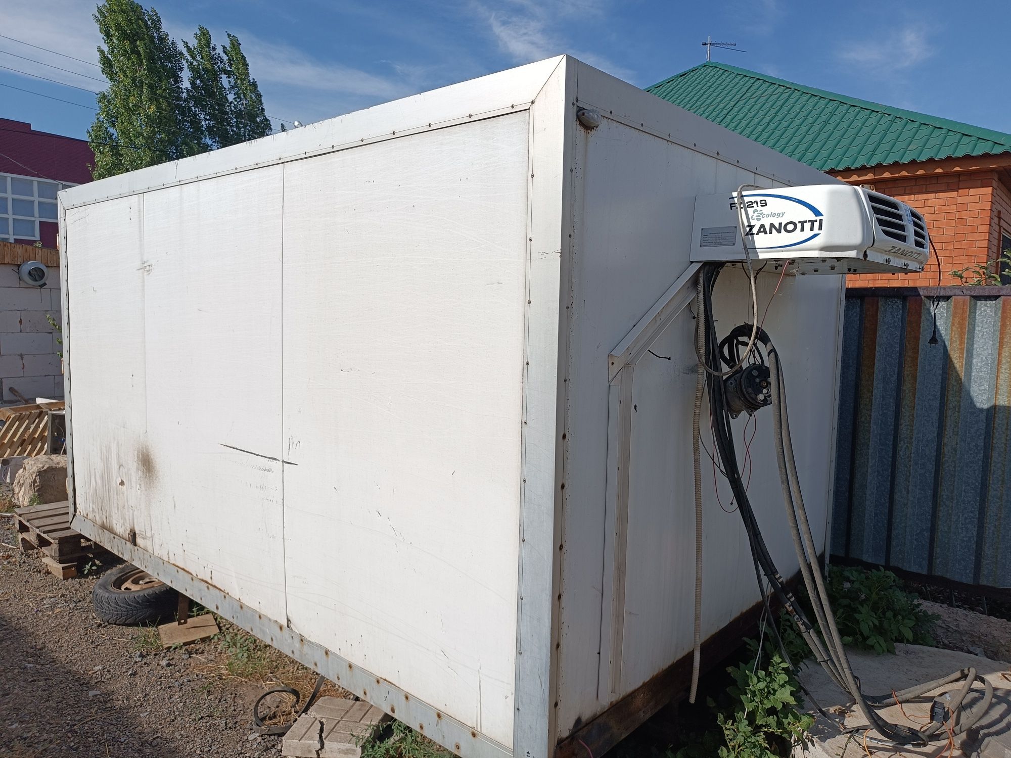 Продам рефрежератор с кондиционером.
