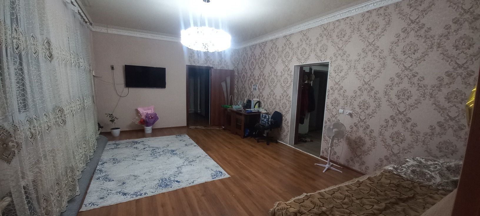 Продаётся дом в центре города