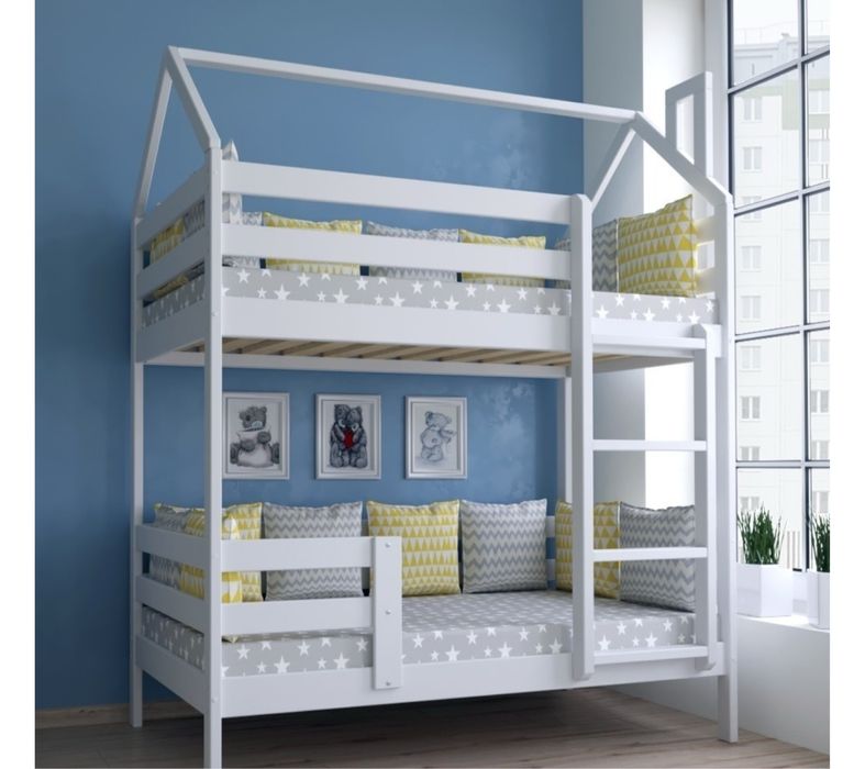 Двухярусная кровать домик детская срочно продам