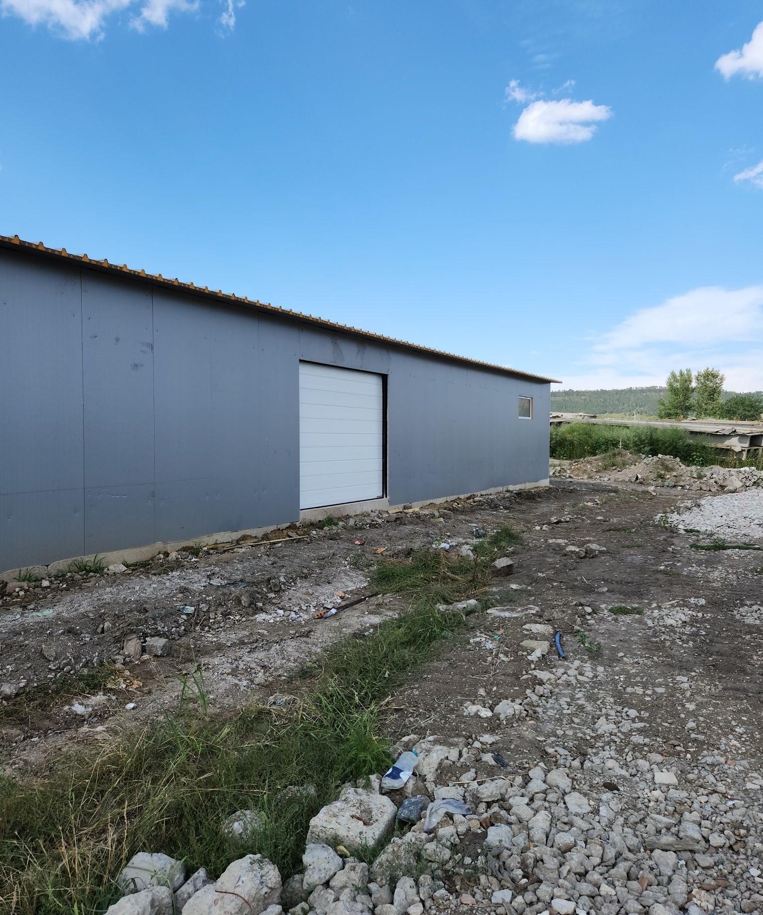 Usi de garaj/ usi pietonale/ usi de hala/ usi industriale