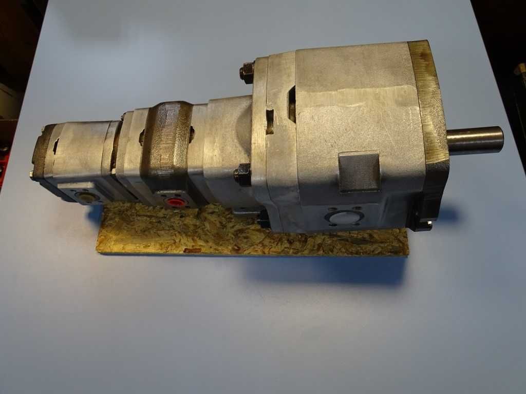 Хидравлична помпа VOITH IPH5/3/2-64/16/8 701 gear pump