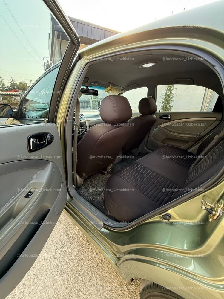 •Lacetti Hatchback 2005•