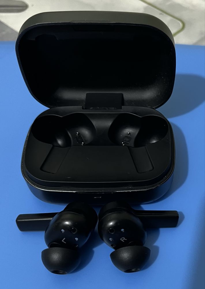 Наушники Bang&Olufsen