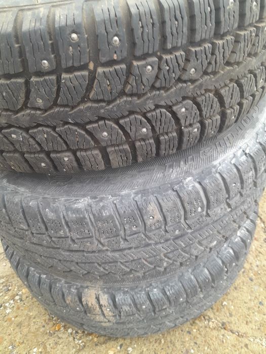 Зимние шины с дисками R15
