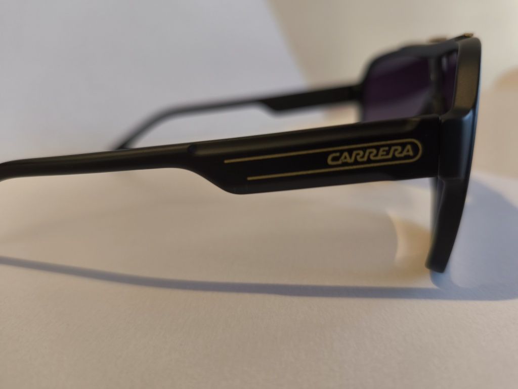 Слънчеви очила Carrera