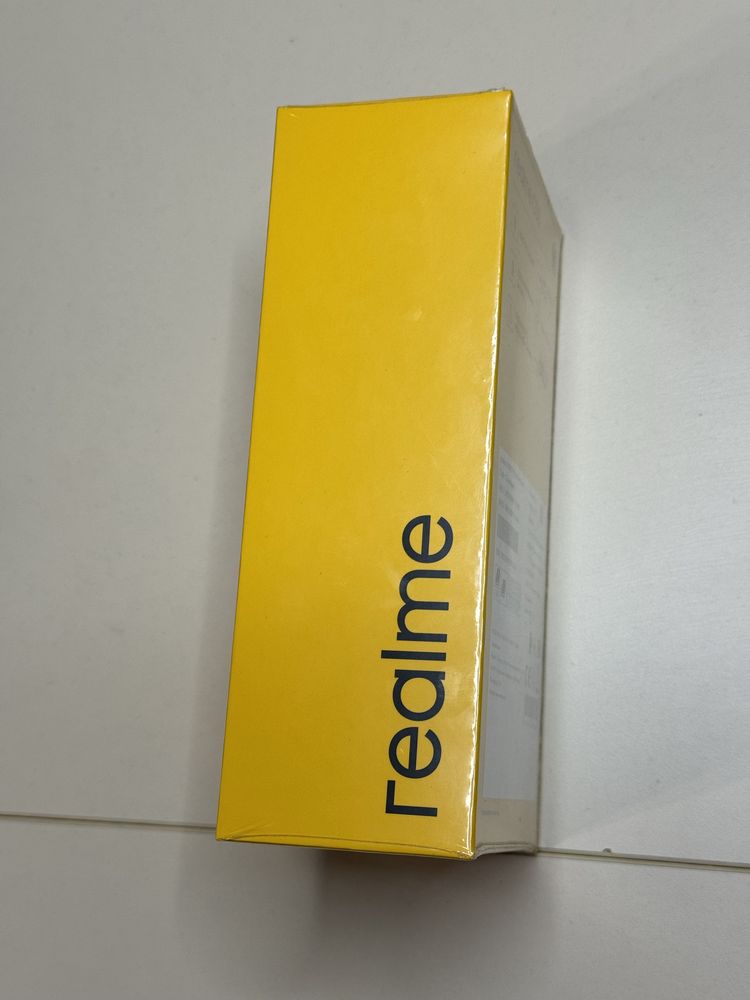 Новый запечатонный Realme C55 256 gb Ram 8 доставка есть