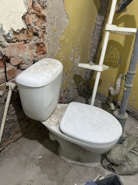 Унитаз, новый, полностью рабочий