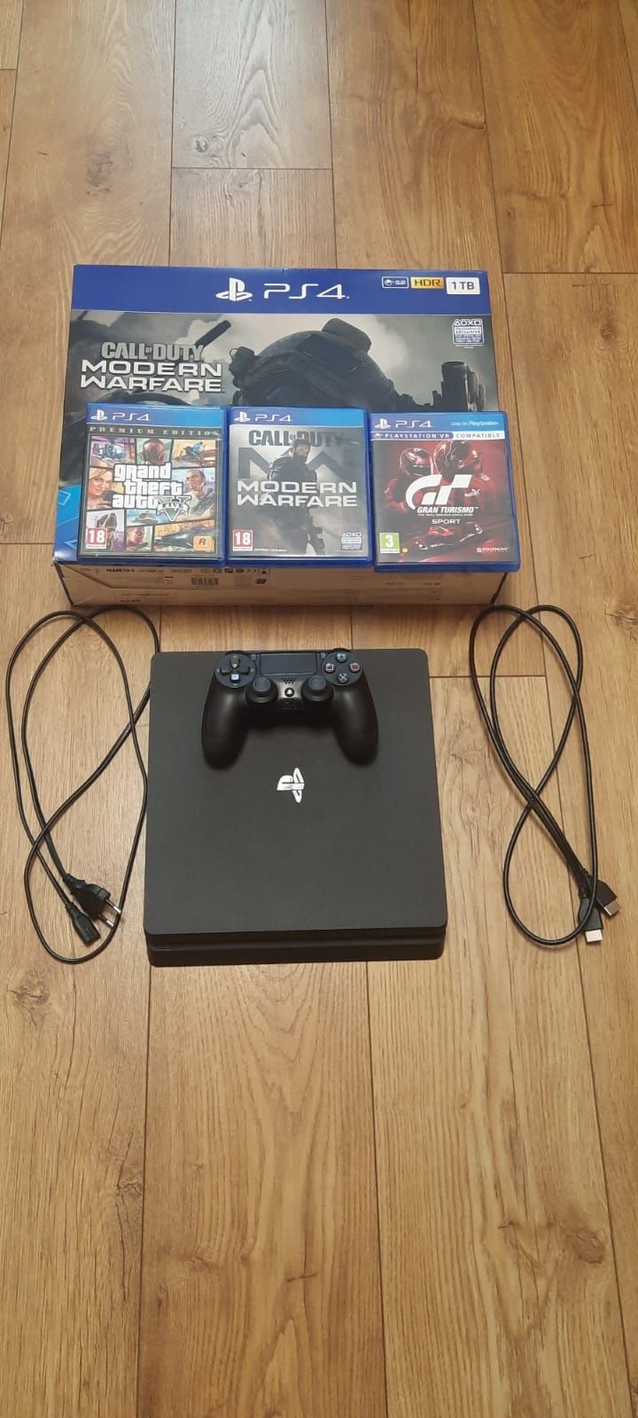 PlayStation 4 slim 1 TB / PS 4