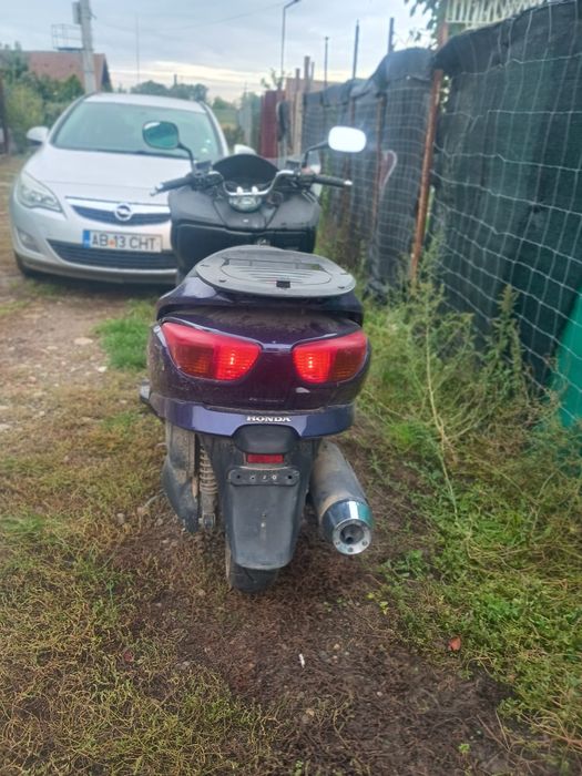 Vând honda cp cilindrica 250