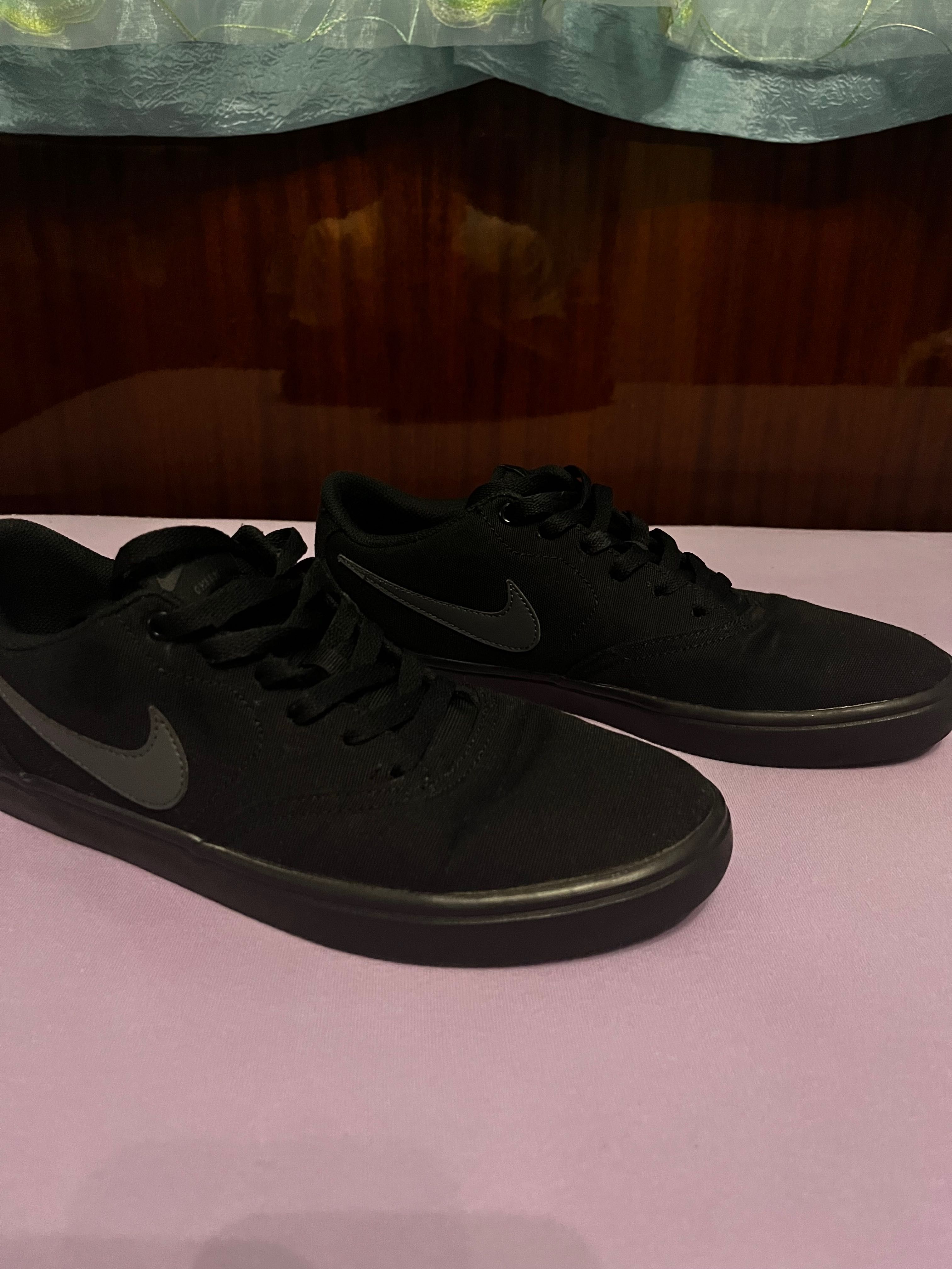 Обувки Nike SB Chron 2