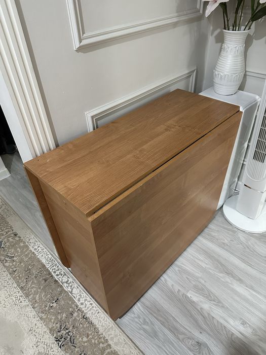 Продам книжный стол