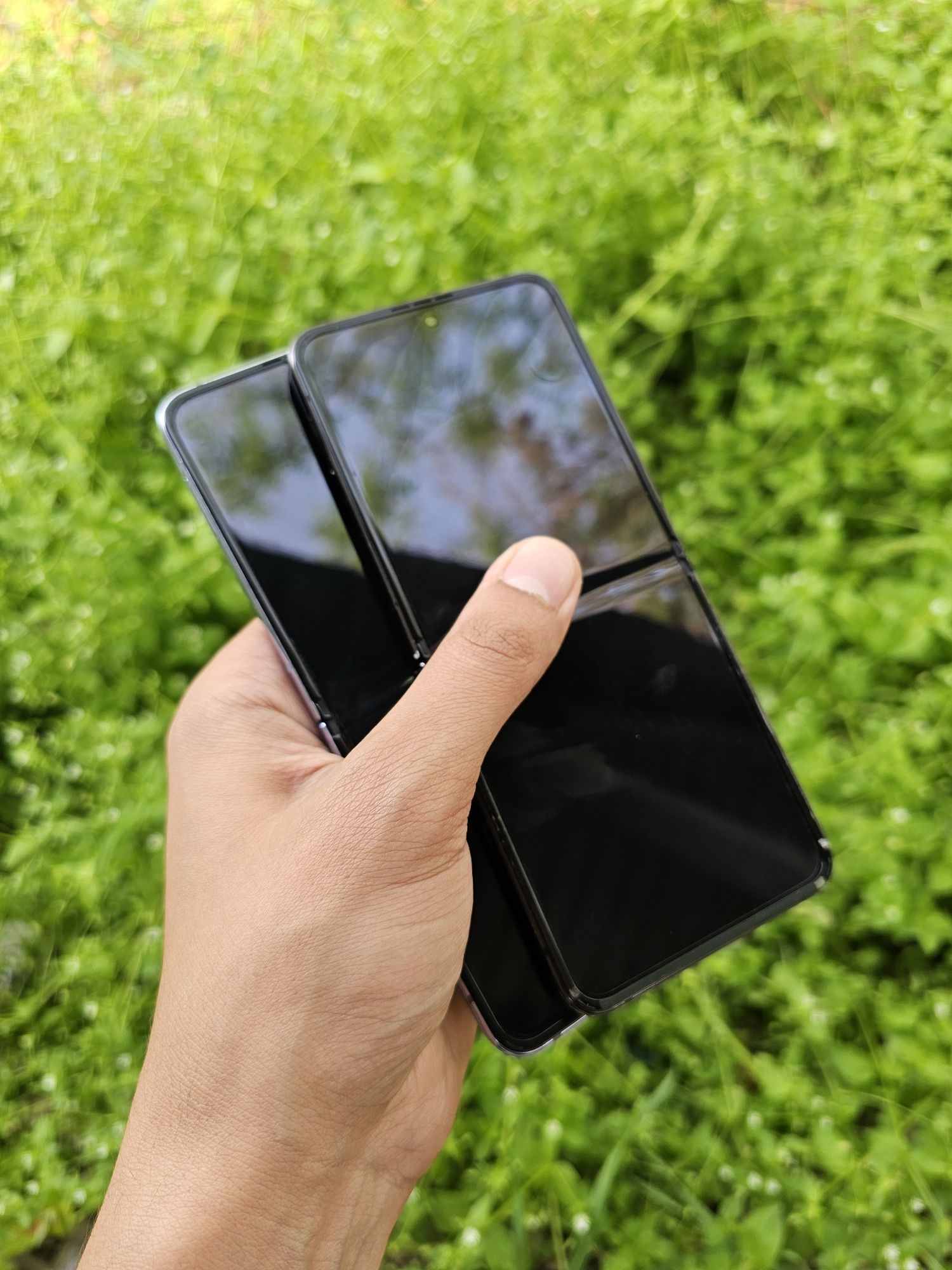 Samsung Galaxy Z Flip 4. Joyi 8/512 GB. Imeka o'tkan