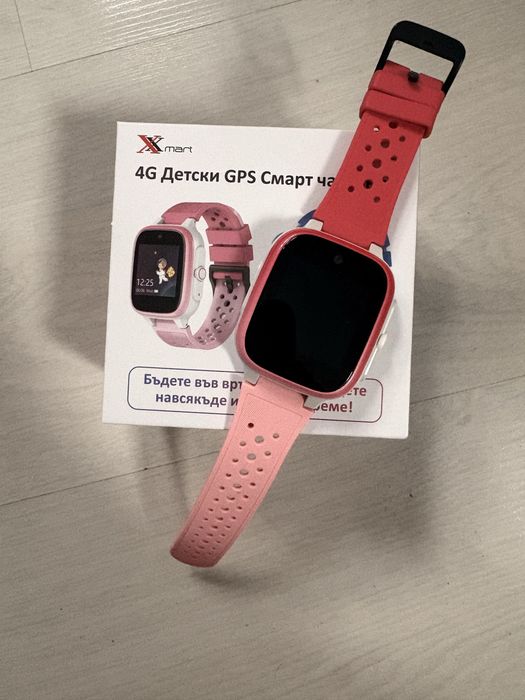 Розов смарт часовник