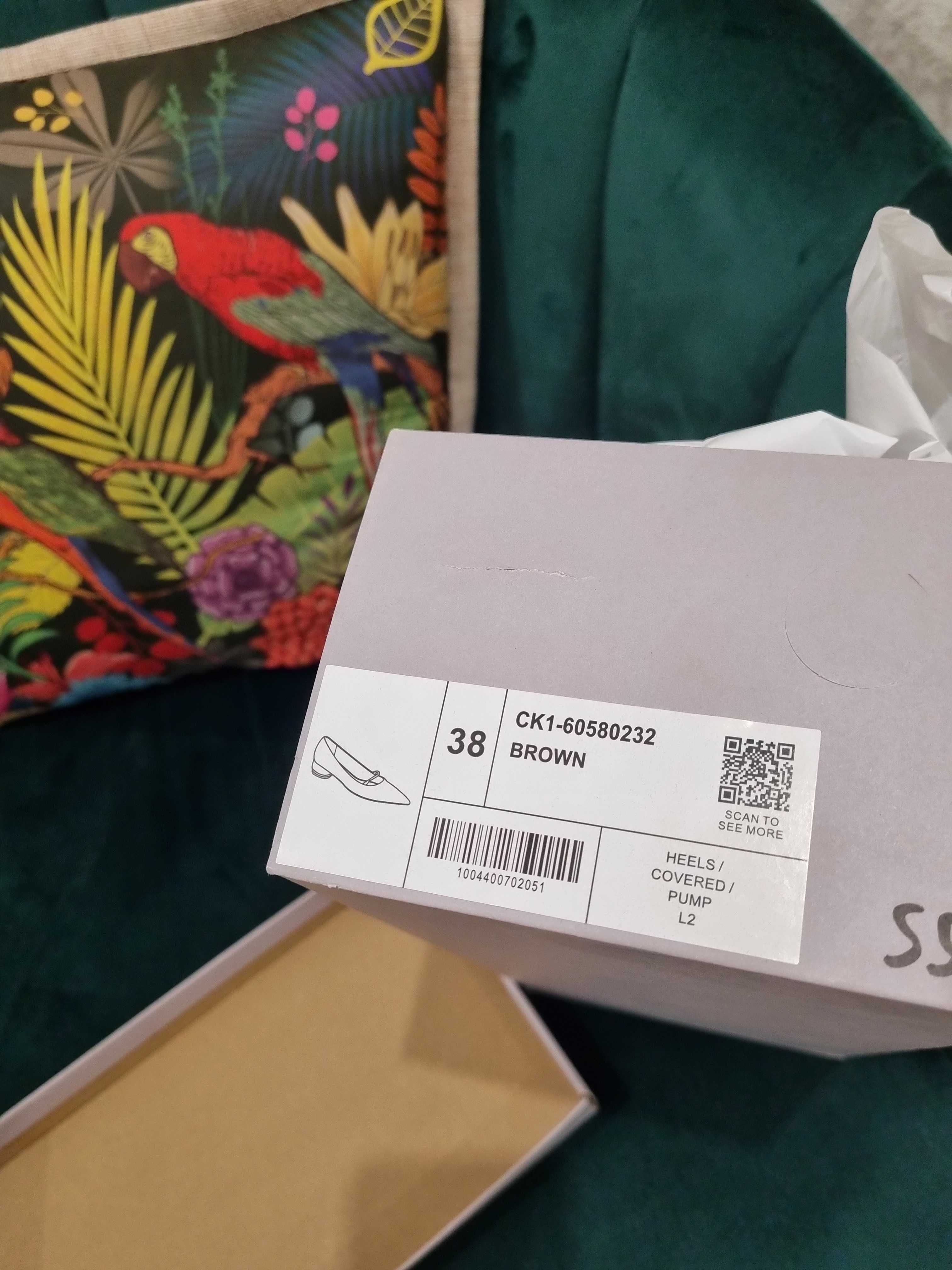 Туфли, жен, 38 р, Charles & Keith