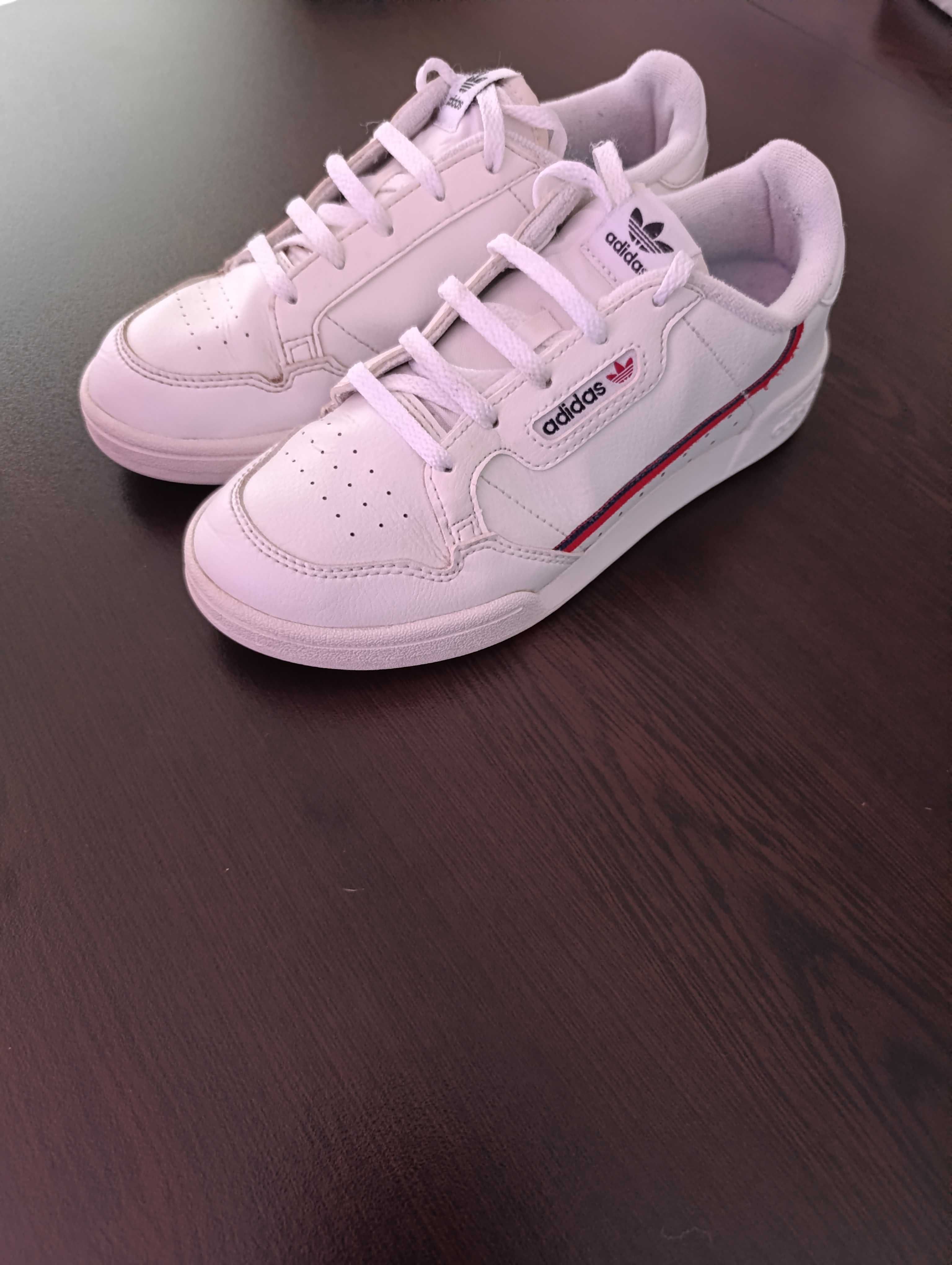 Оригинални маратонки Adidas, р-р 35 (стелка 22 см