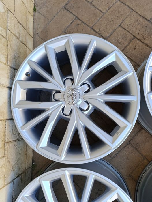 Оригинални джанти за Тойота 5х114.3 17 цола 2022