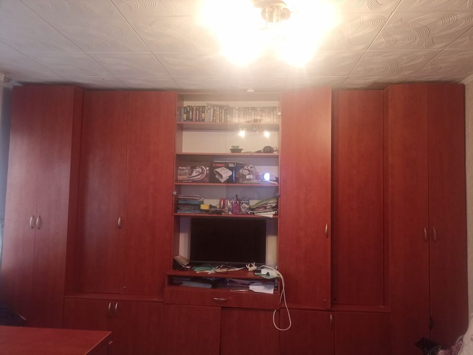 Продам Шифонер и комод