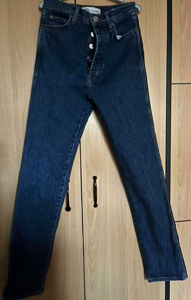 Fusta pantalon si bluze Bershka Stradivarius si blugi Zara