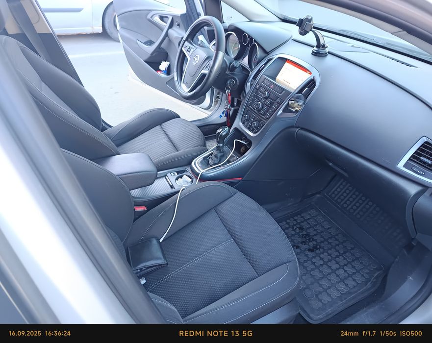 Opel Astra J Sports Tourer