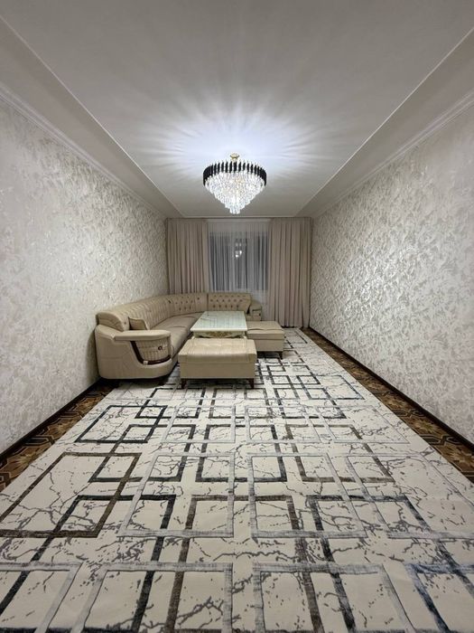 Продается 2 ком. Квартира площадью 63 кв.м. В Саттепо конечка трамвая